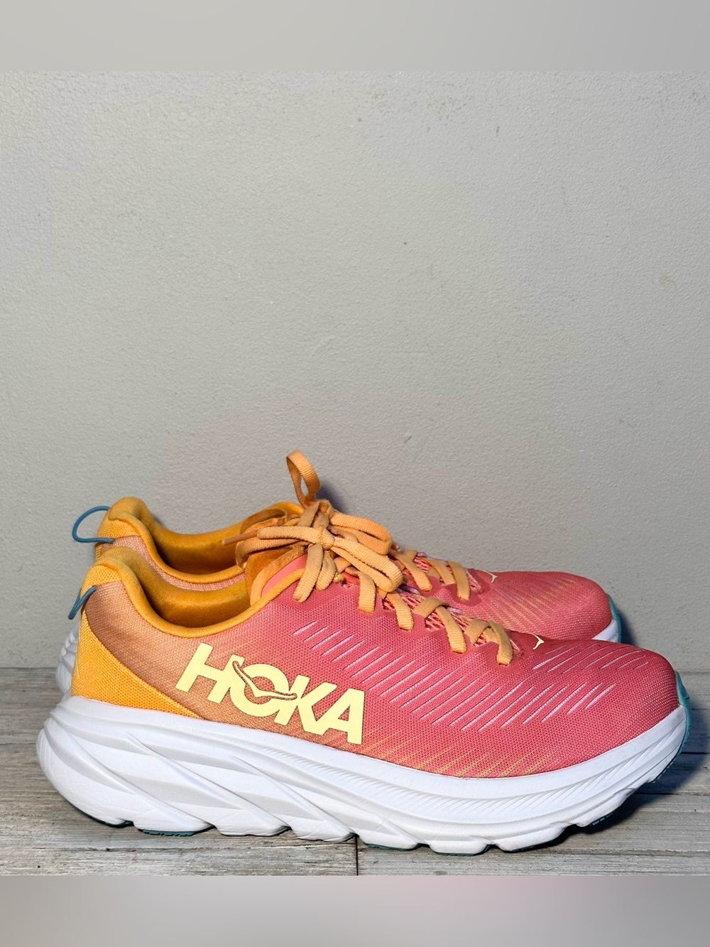 HOKA ONE ONE Rincon 3 Women’s Running Shoes Coral Orange Yellow Teal Size 6.5 B